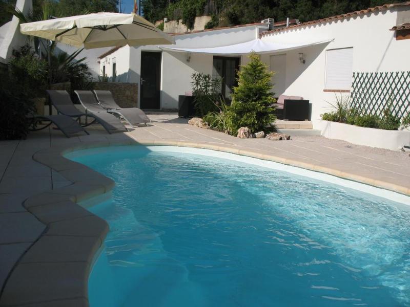 Residence Hoteliere Saint Esteve Ла Сиота Екстериор снимка